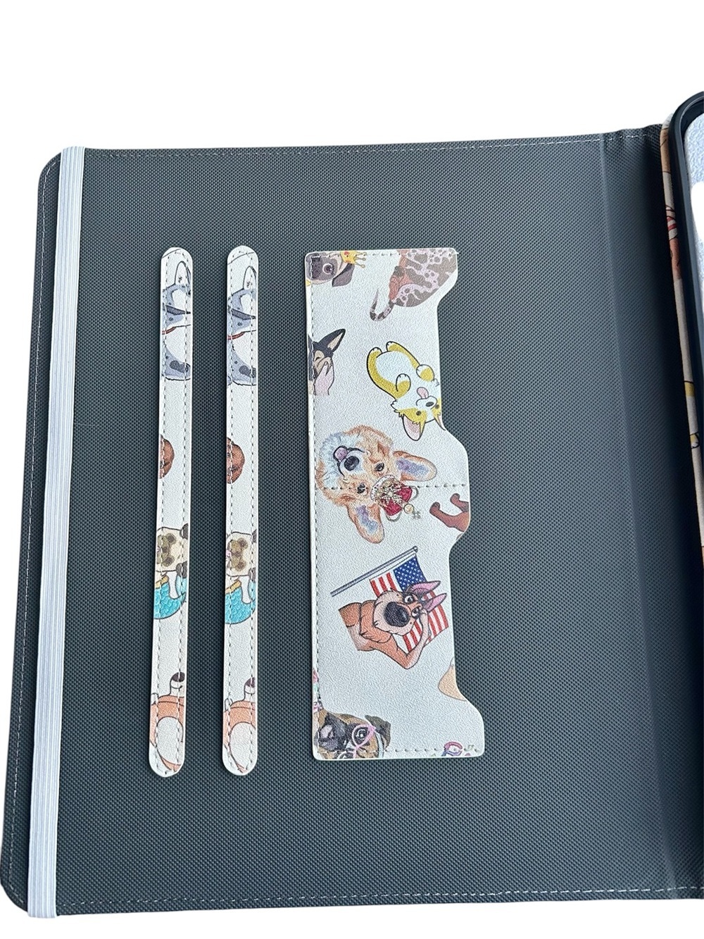 Dog-Themed 360° Rotating iPad Pro 13" Case – Fits M4 (2024) - Picture 3 of 10